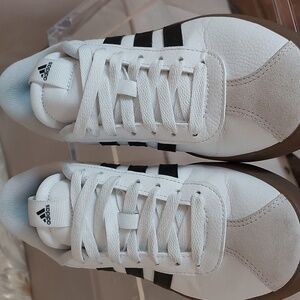 Adidas VL Court 3.0 sneakers